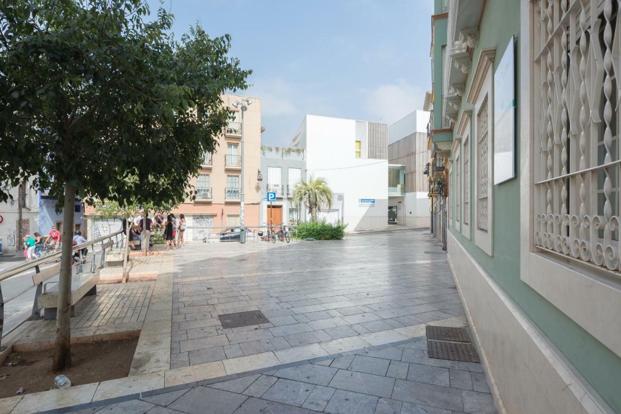 Homely Malaga Plaza Montano Exterior photo