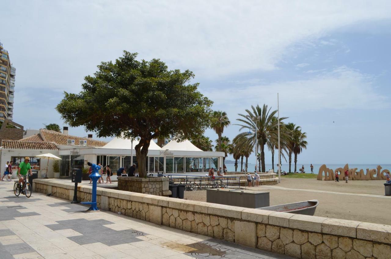 Homely Malaga Plaza Montano Exterior photo